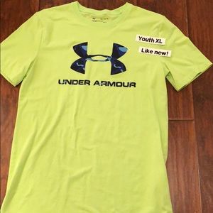 Lime Under Armour youth xl tshirt